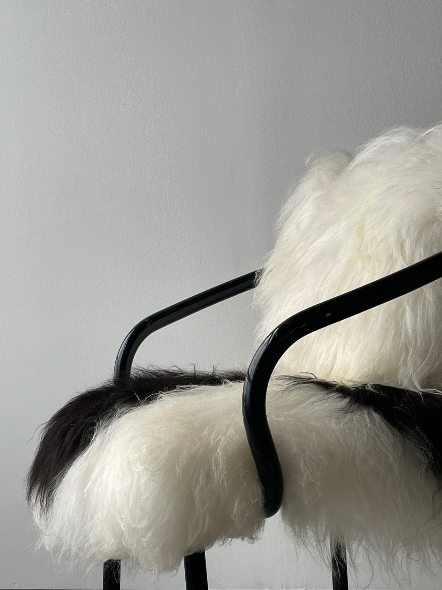 MANDARIN CHAIR IN ICELANDIC SHEEPSKIN