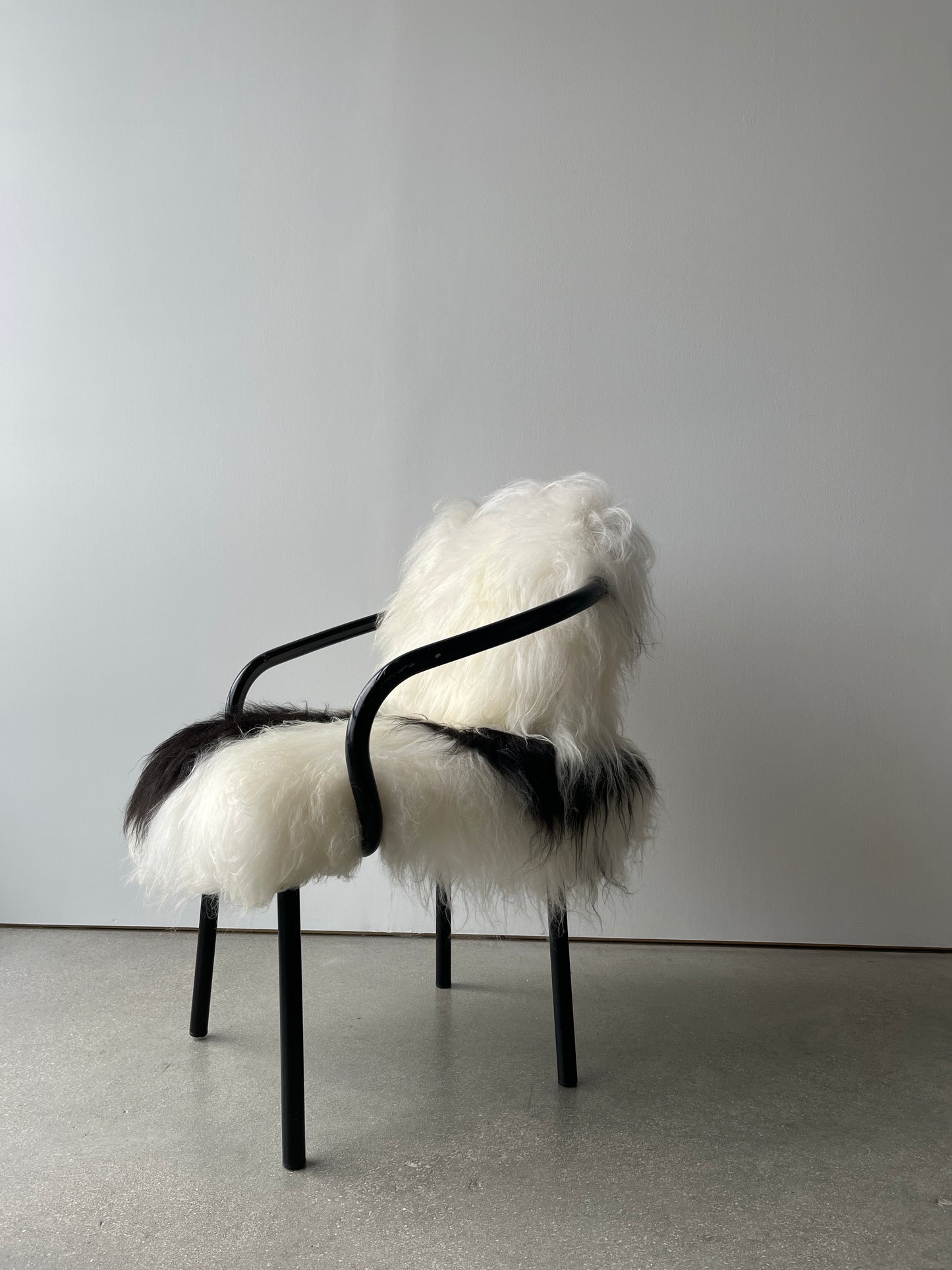 MANDARIN CHAIR IN ICELANDIC SHEEPSKIN