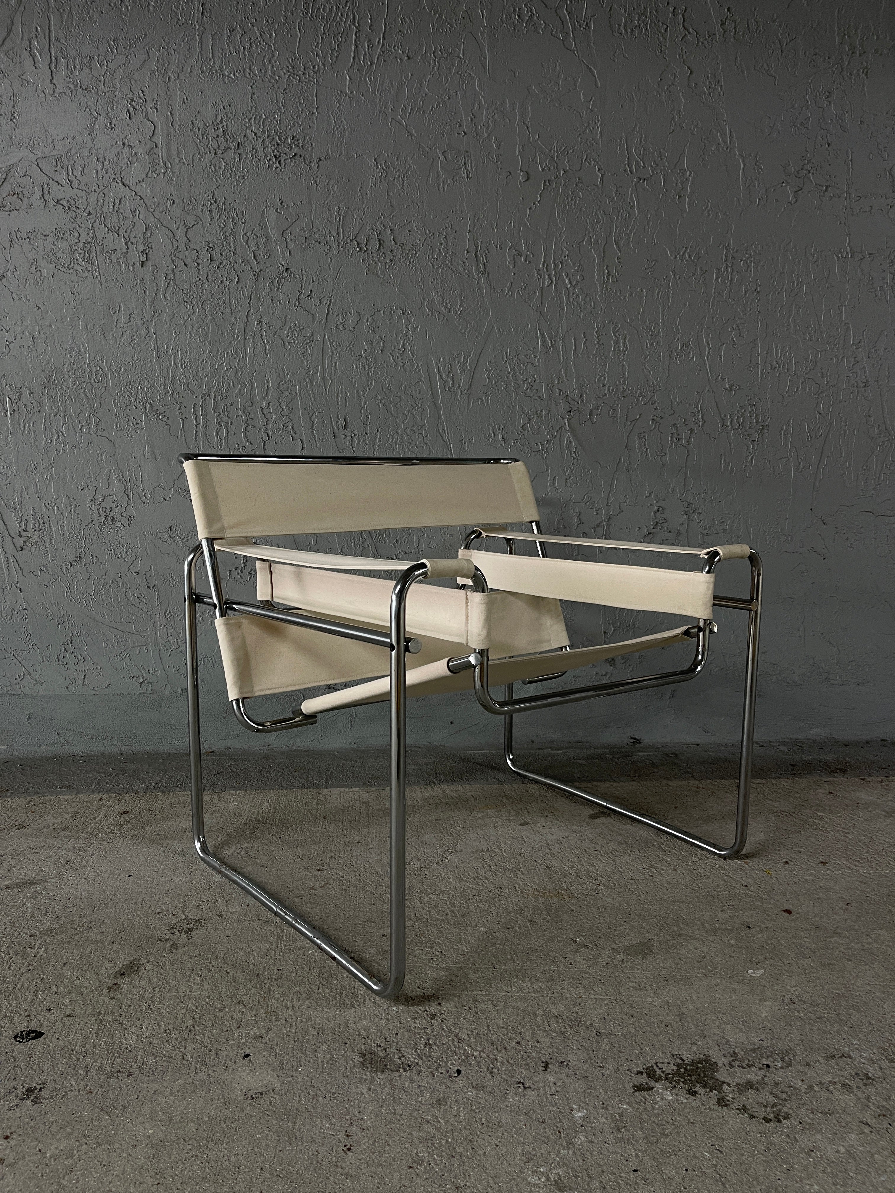 Canvas discount wassily chair